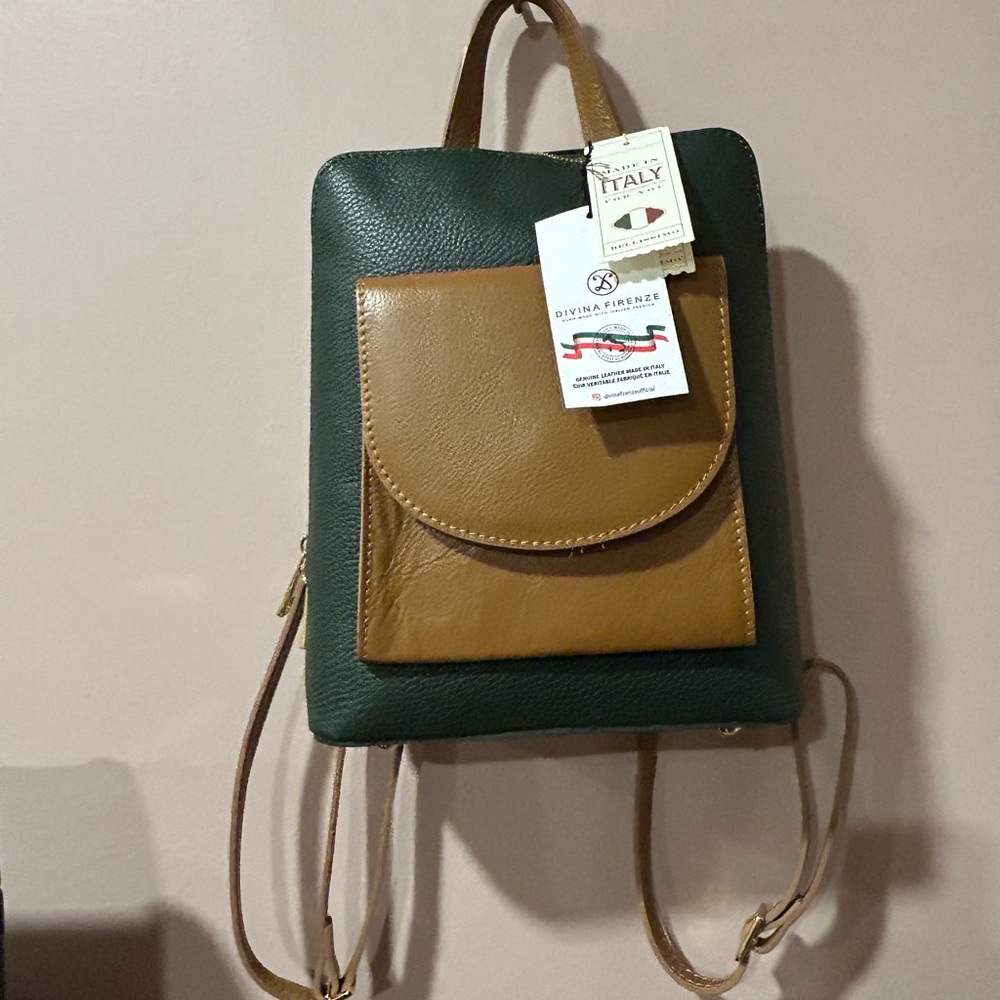 Divine Firenze Art Kitty Leather Backpack Purse